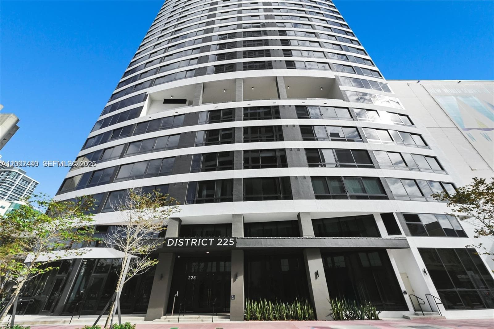Condominium at 225 N Miami Ave # 1801, Miami FL 33128
