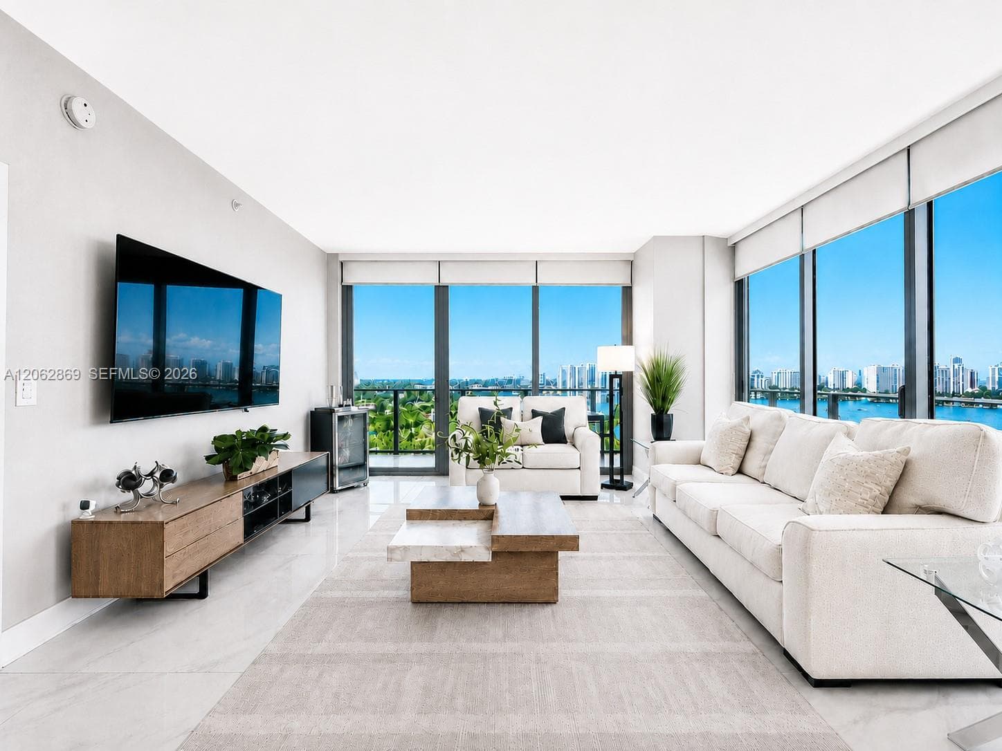 Condominium at 16385 Biscayne Blvd # 2007, North Miami Beach FL 33160
