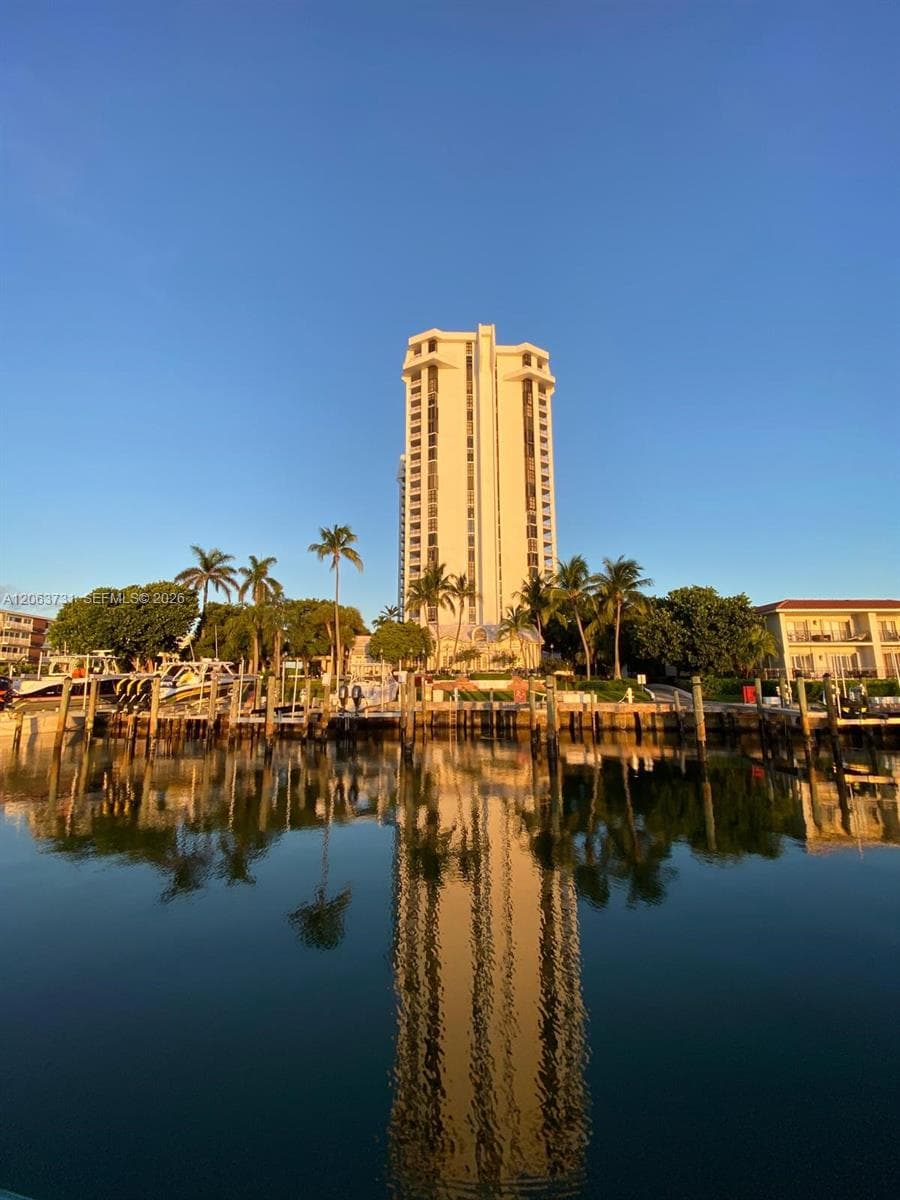 Condominium at 4000 Towerside Ter # 301, Miami FL 33138