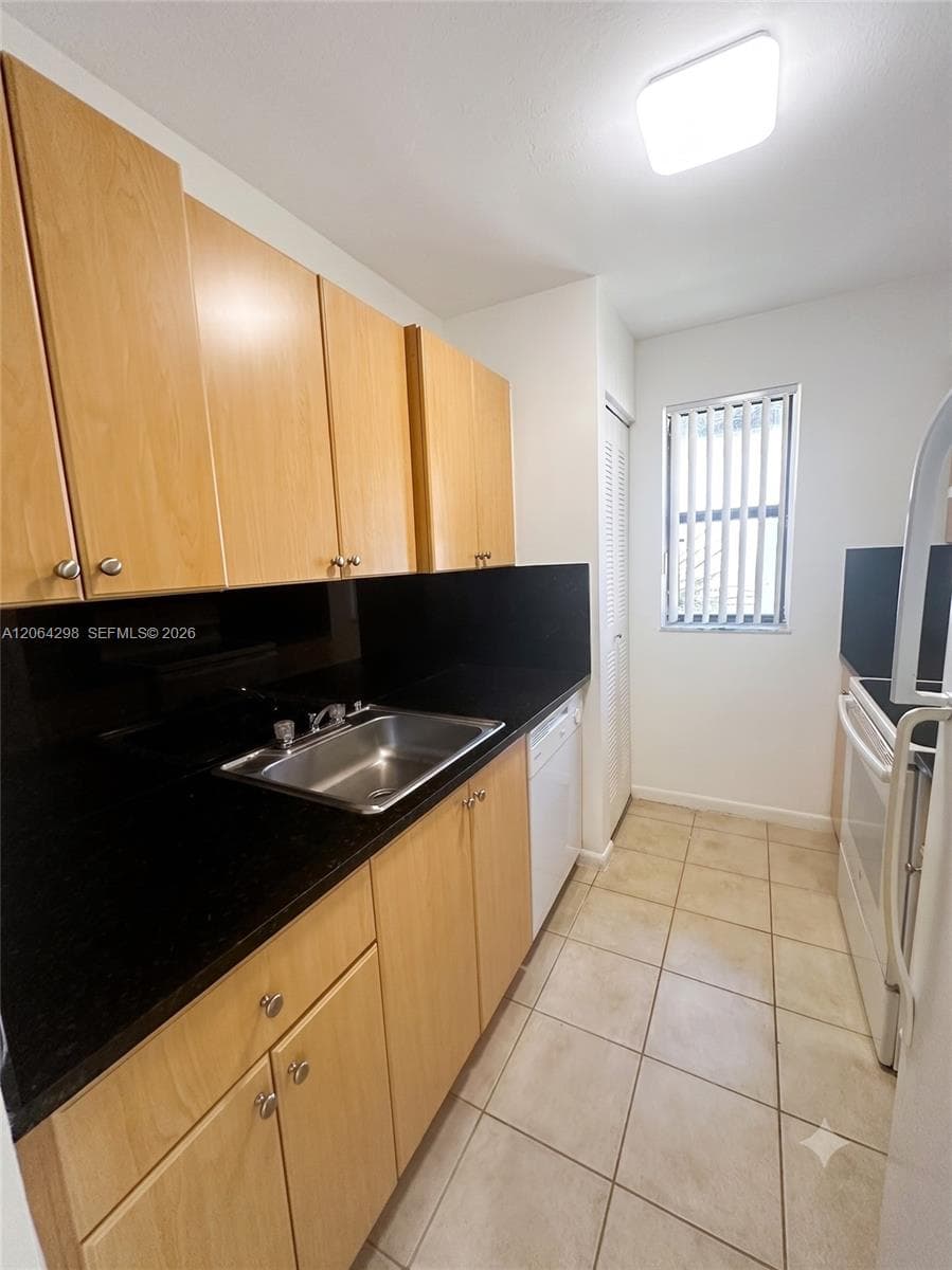 Condominium at 7220 NW 179 St # 201, Hialeah FL 33015