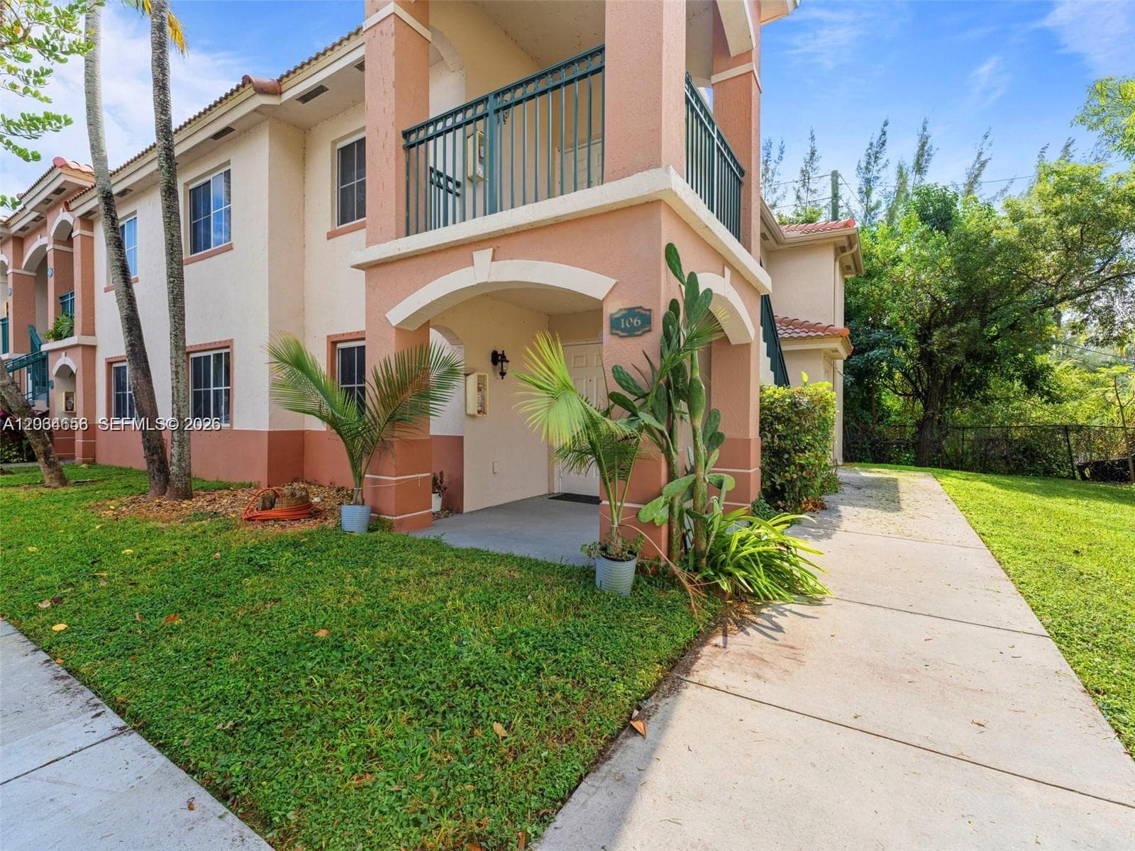 Condominium at 1240 SE 31st Ct # 32, Homestead FL 33035