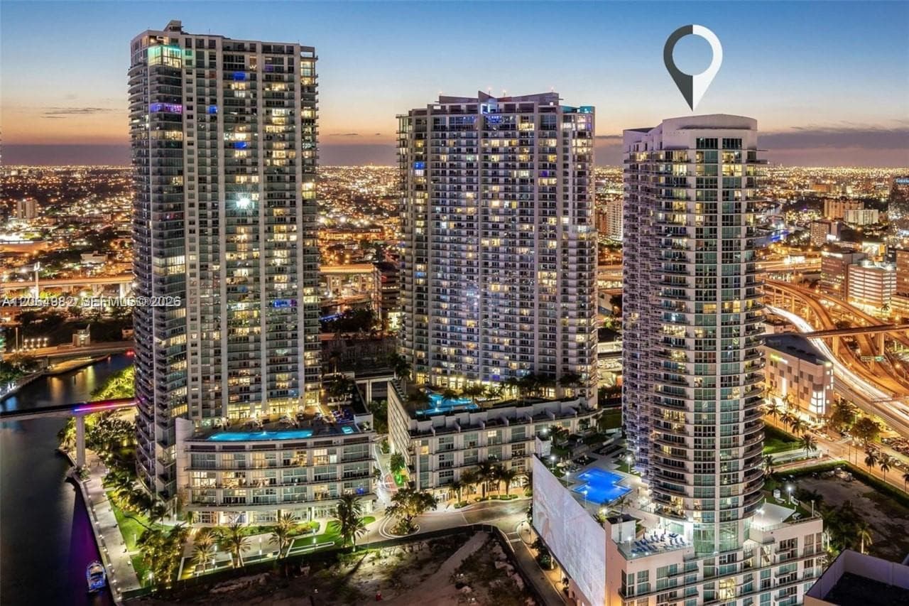 Condominium at 350 S Miami Ave # 2714, Miami FL 33130