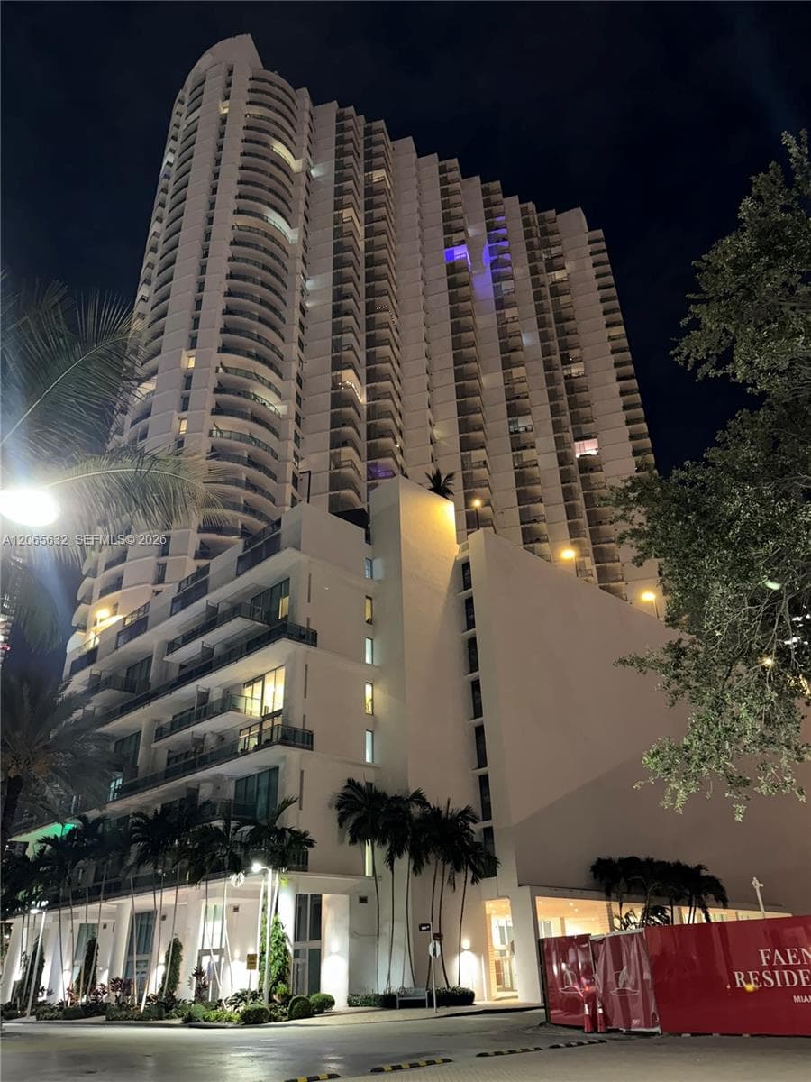 Condominium at 350 S Miami Ave # 302, Miami FL 33130
