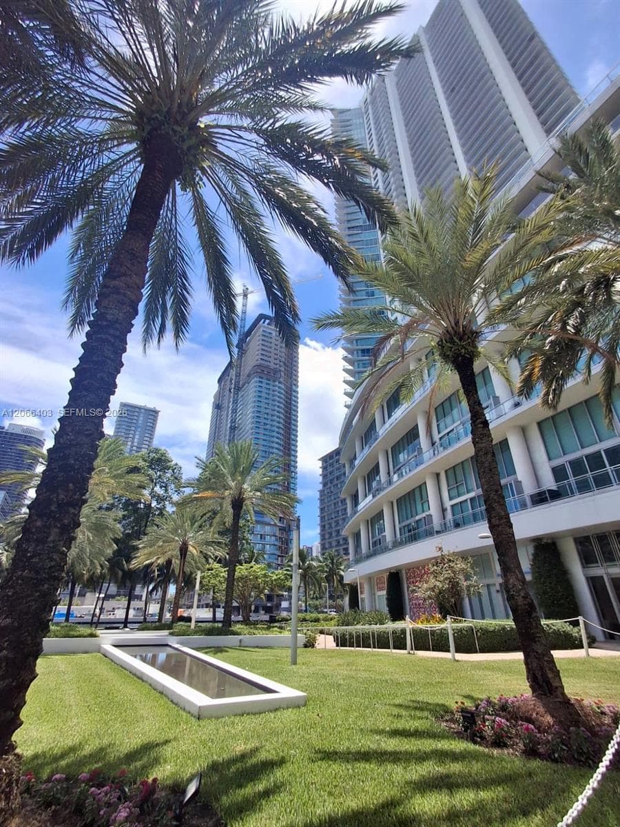 Condominium at 92 SW 3rd St # 3808, Miami FL 33130
