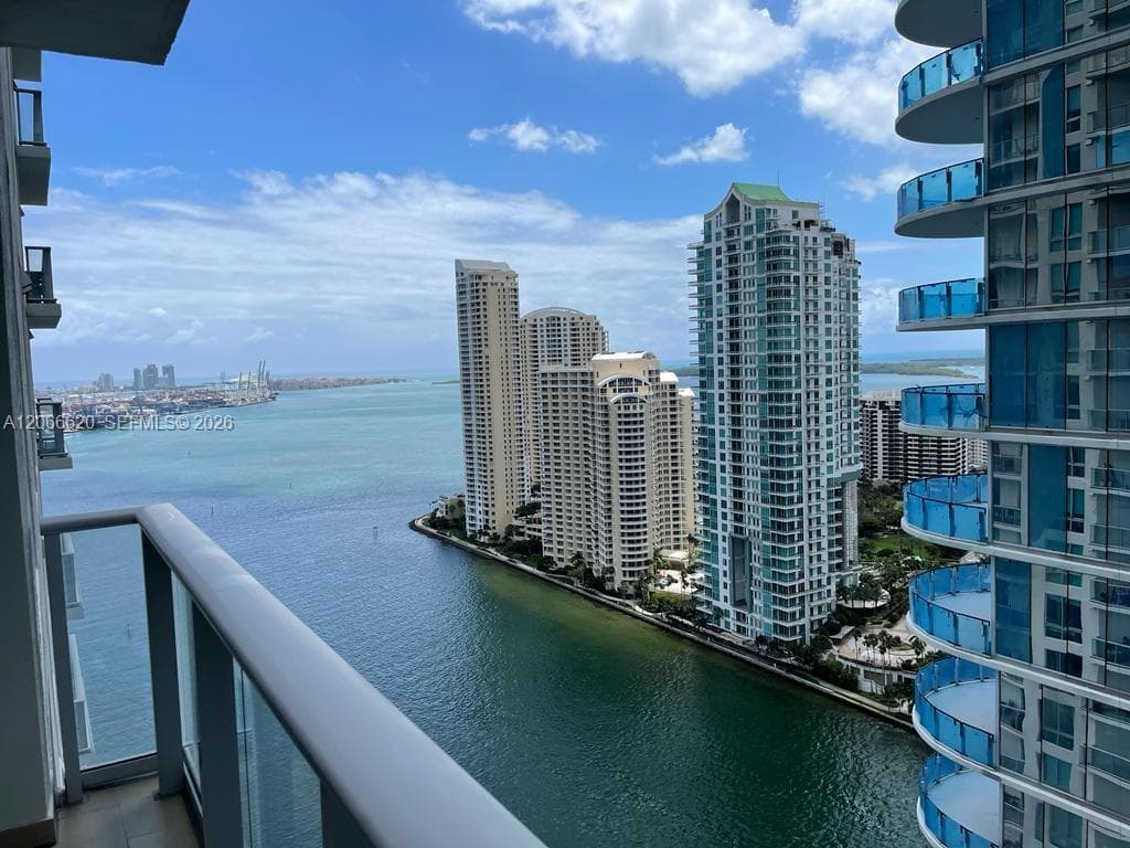 Condominium at 300 S Biscayne Blvd # 2804, Miami FL 33131