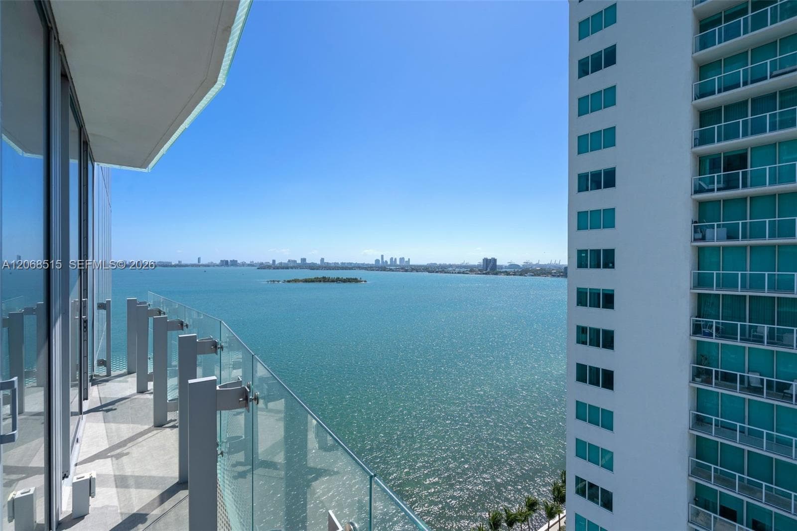 Condominium at Miami, FL, 33137