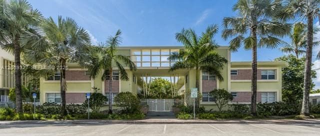 Condominium at 350 S Shore Dr # 15, Miami Beach FL 33141
