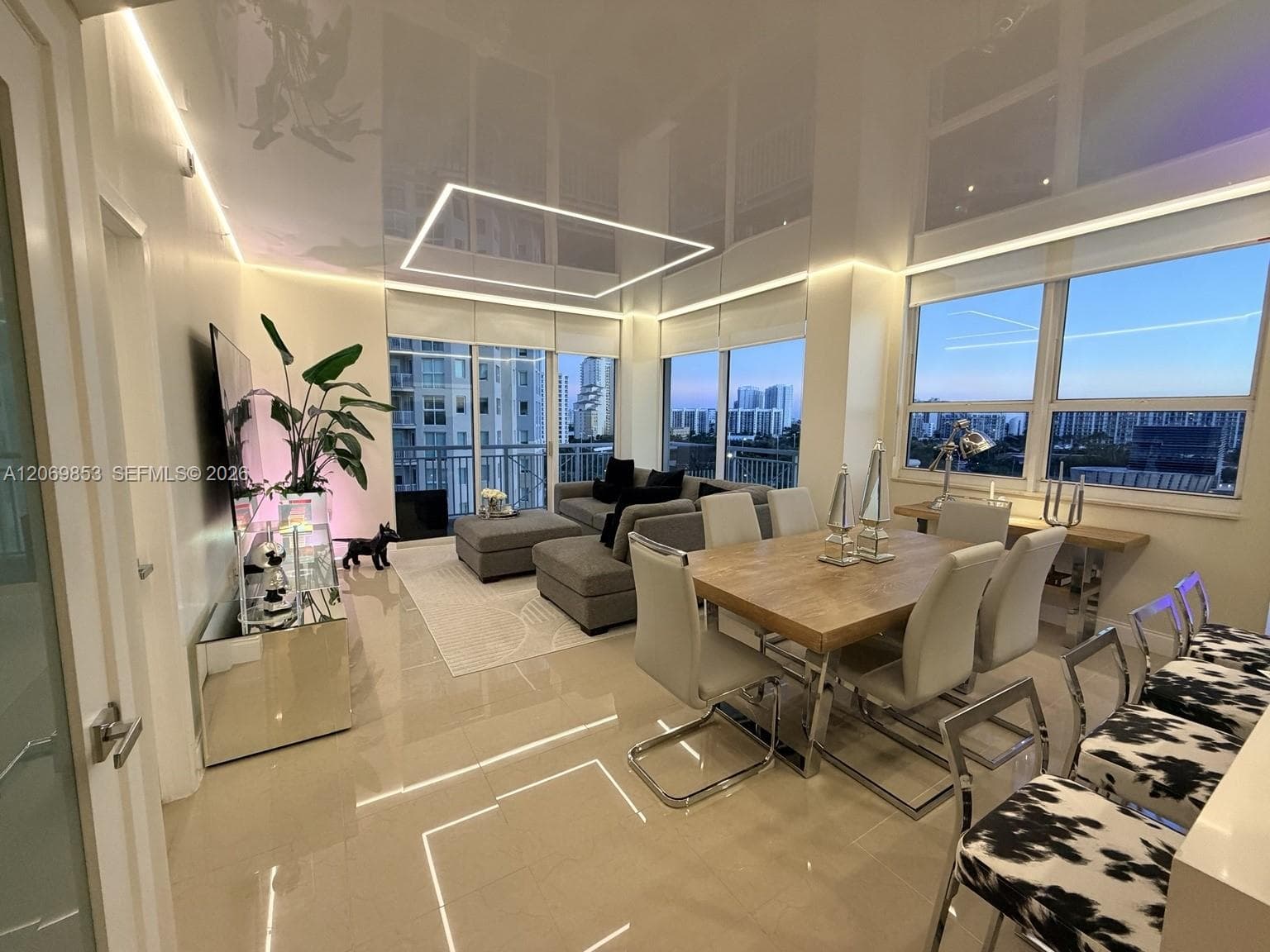 Condominium at 19501 W Country Club Dr # 1004, Aventura FL 33180
