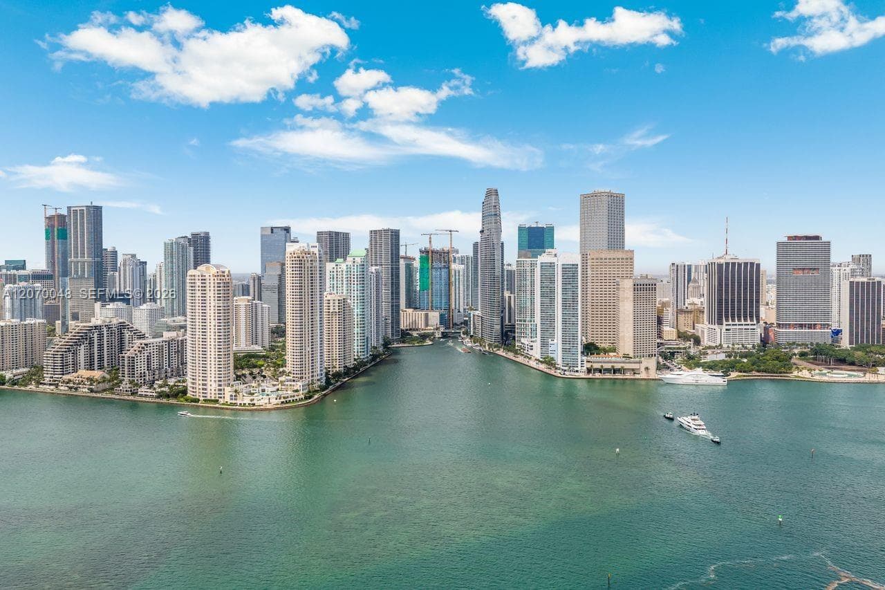 Condominium at 335 S Biscayne Blvd # 2609, Miami FL 33131