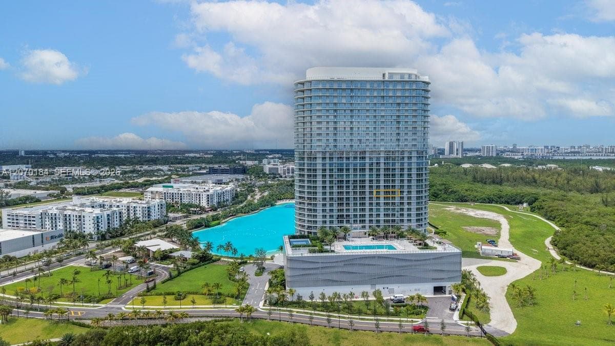 Condominium at 2411 Laguna Cir # 1402, Miami FL 33181
