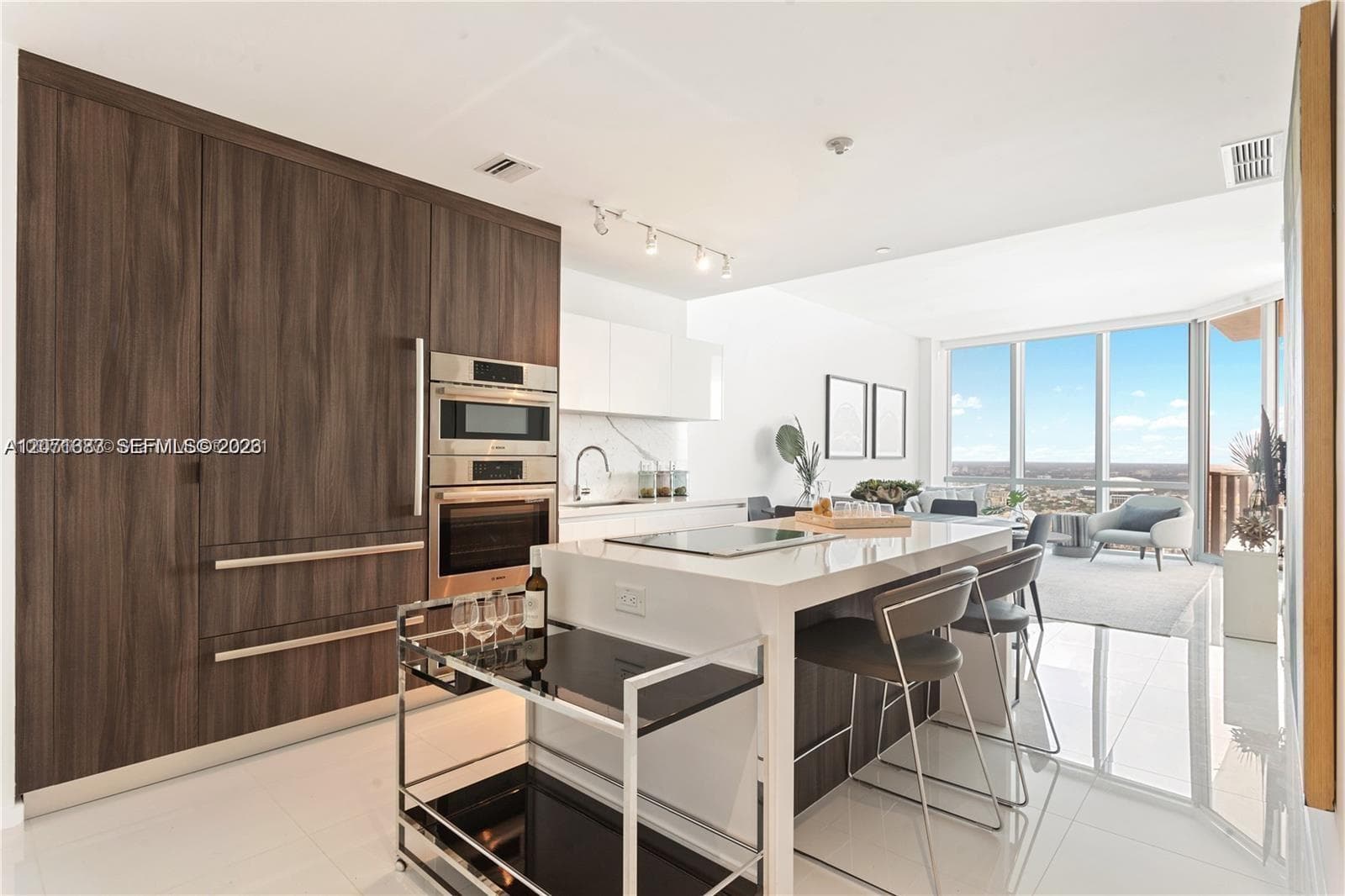 Condominium at 851 NE 1st Ave # 4106, Miami FL 33132