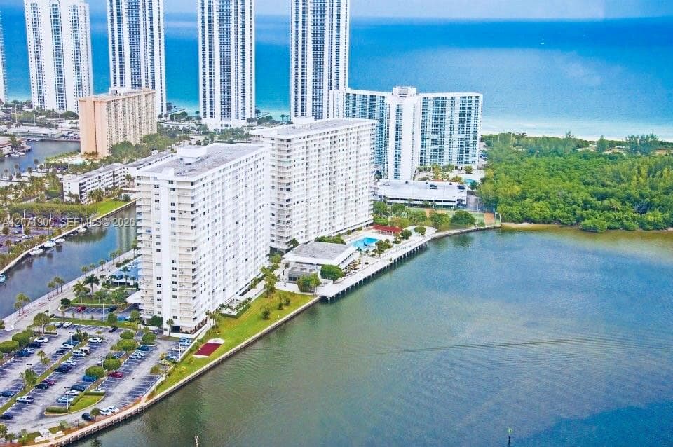 Condominium at 300 Bayview Dr # 1707, Sunny Isles Beach FL 33160