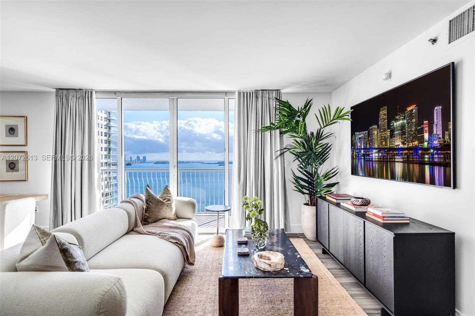 Condominium at 1200 Brickell Bay Dr # 2501, Miami FL 33131