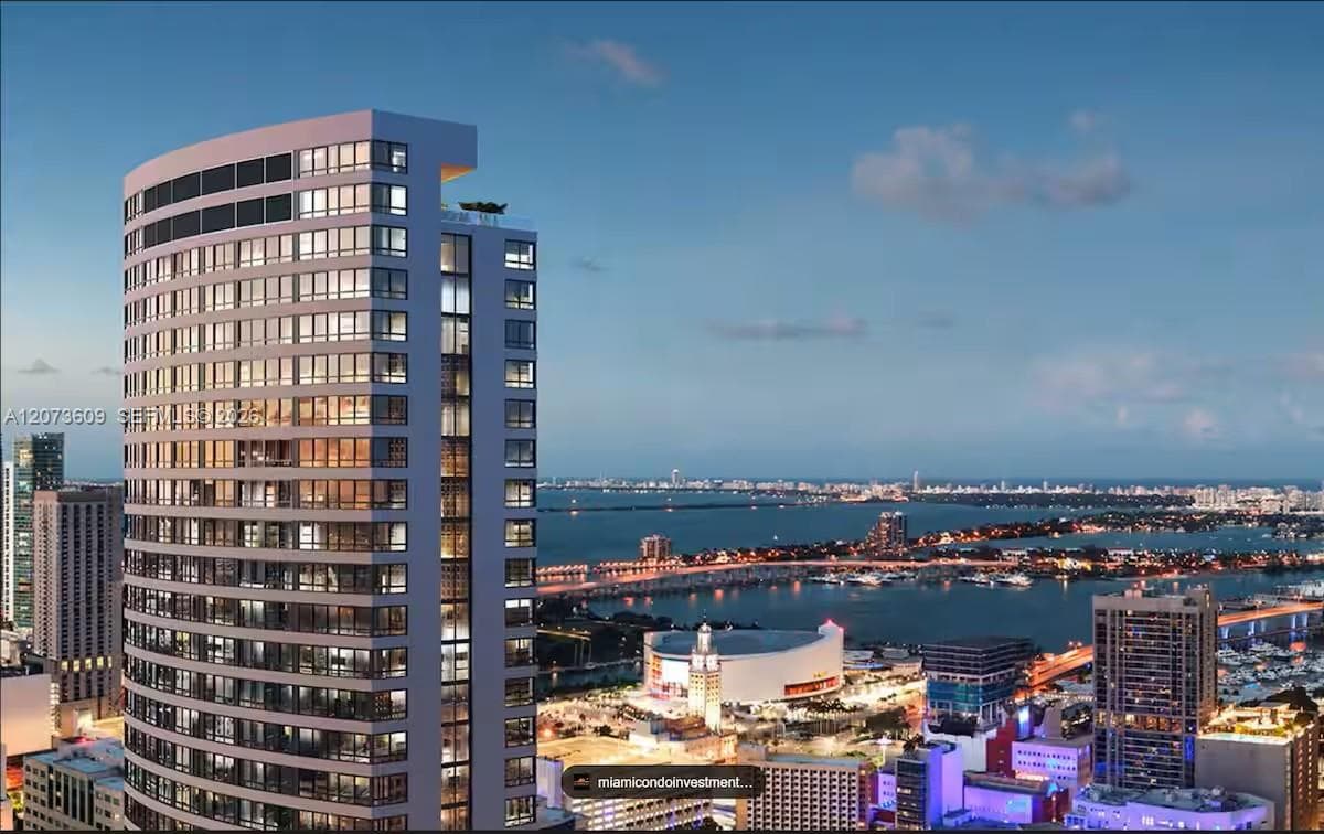 Condominium at 225 N Miami Ave # 1407, Miami FL 33128
