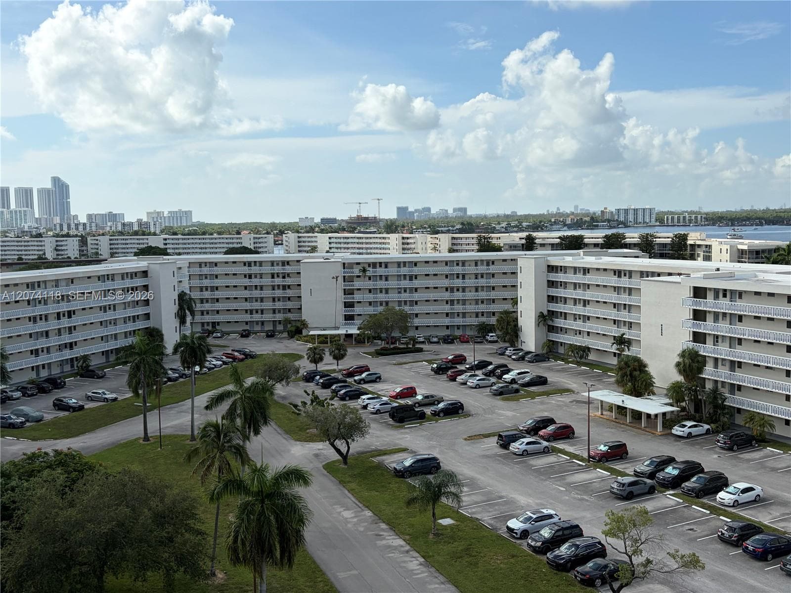 Condominium at 18011 Biscayne Blvd # 905, Aventura FL 33160