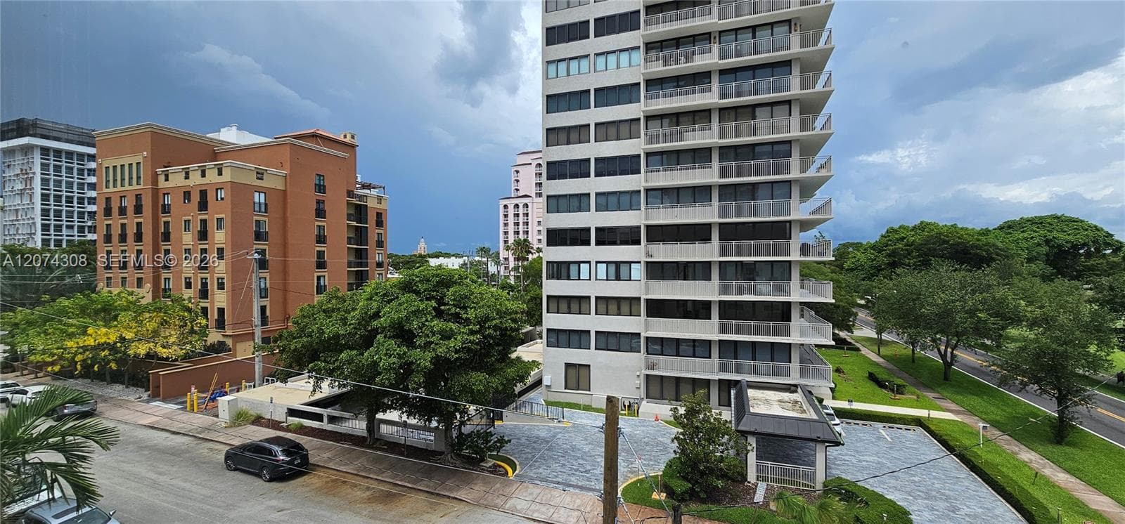 Condominium at 650 Coral Way # 404, Coral Gables FL 33134