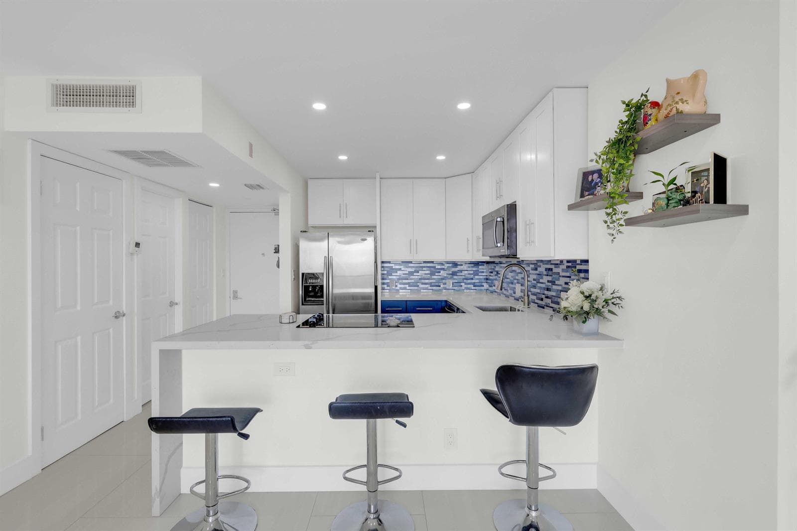 Condominium at 20335 W Country Club Drive # 2107, Aventura FL 33180