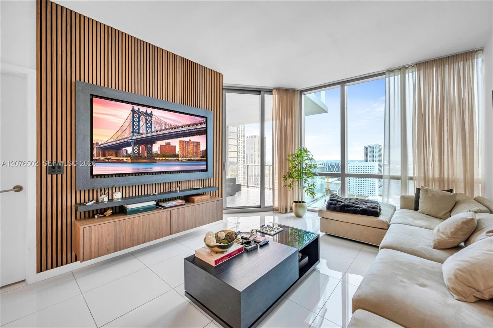 Condominium at 851 NE 1st Ave # 2408, Miami FL 33132