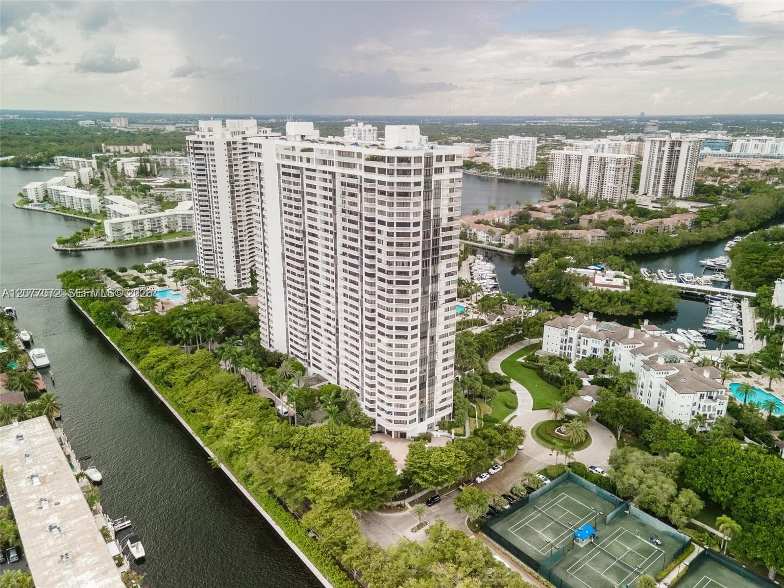 Condominium at 2000 Island Blvd # 908, Aventura FL 33160