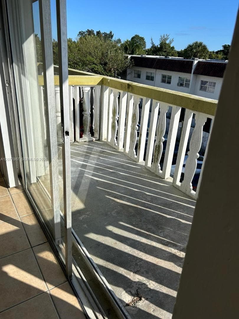Condominium at 15201 NE 6th Ave # C302, Miami FL 33162