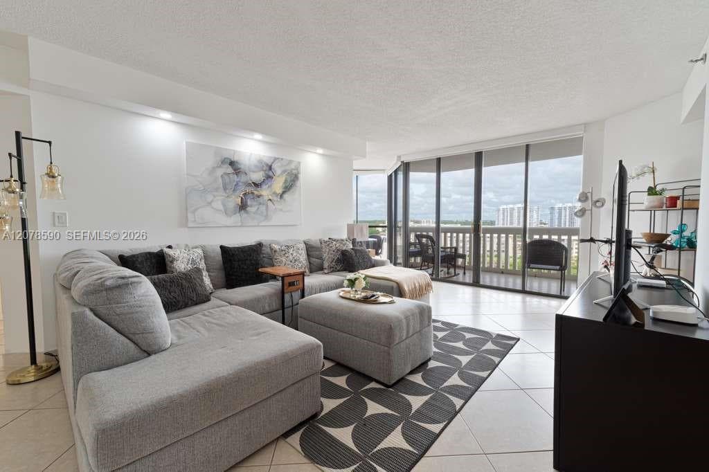 Condominium at 1000 W Island Blvd # 1010, Aventura FL 33160