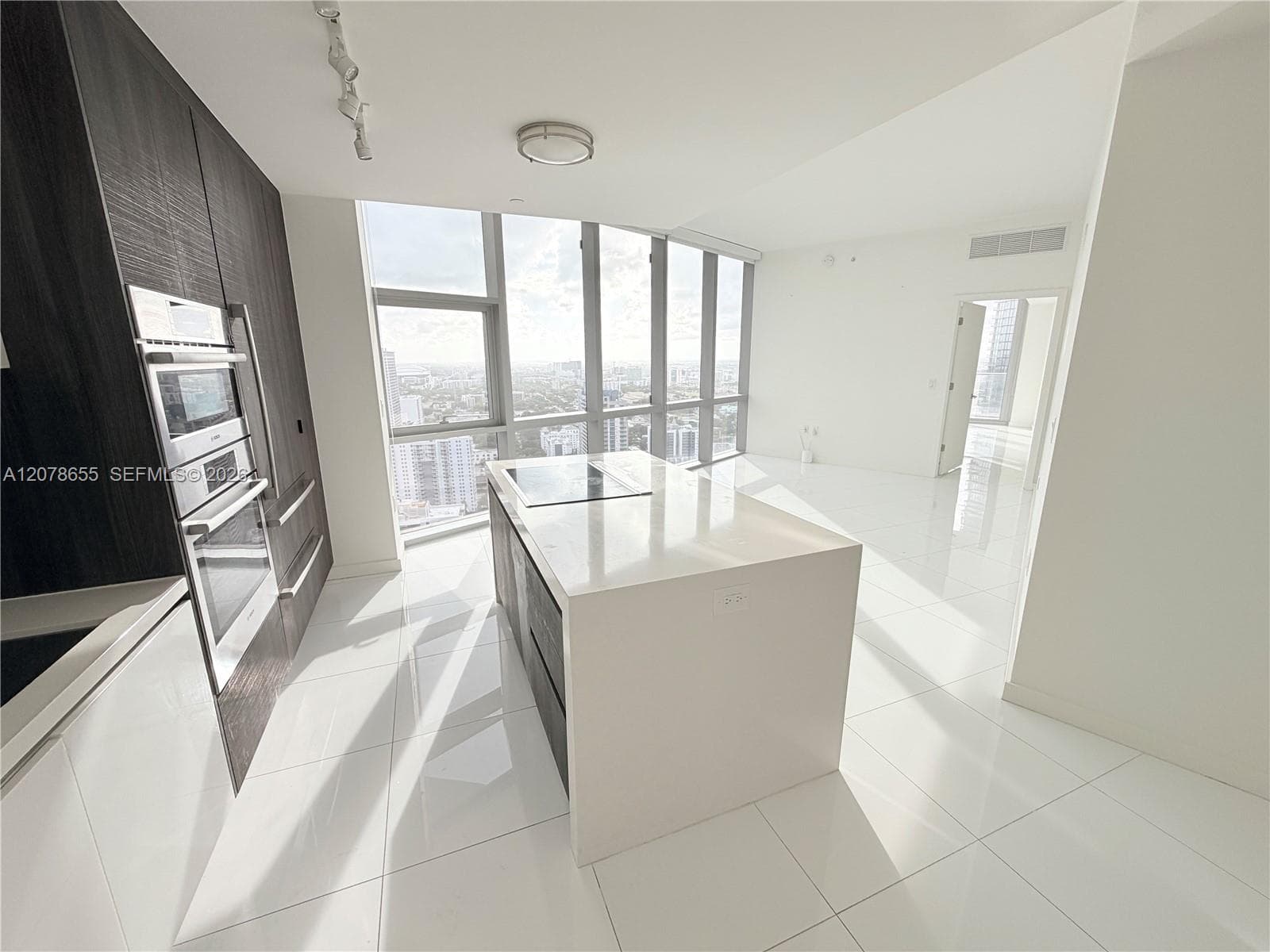 Condominium at 851 NE 1st Ave # 3202, Miami FL 33132