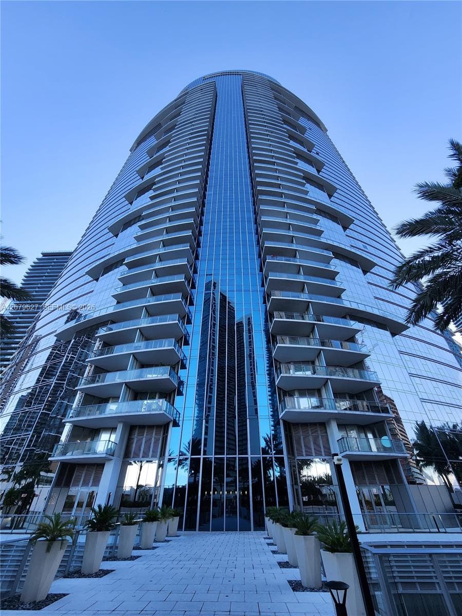 Condominium at 851 NE 1st Ave # 3801, Miami FL 33132