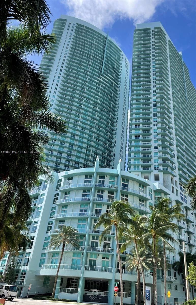 Condominium at 1900 N Bayshore Dr # 511, Miami FL 33132