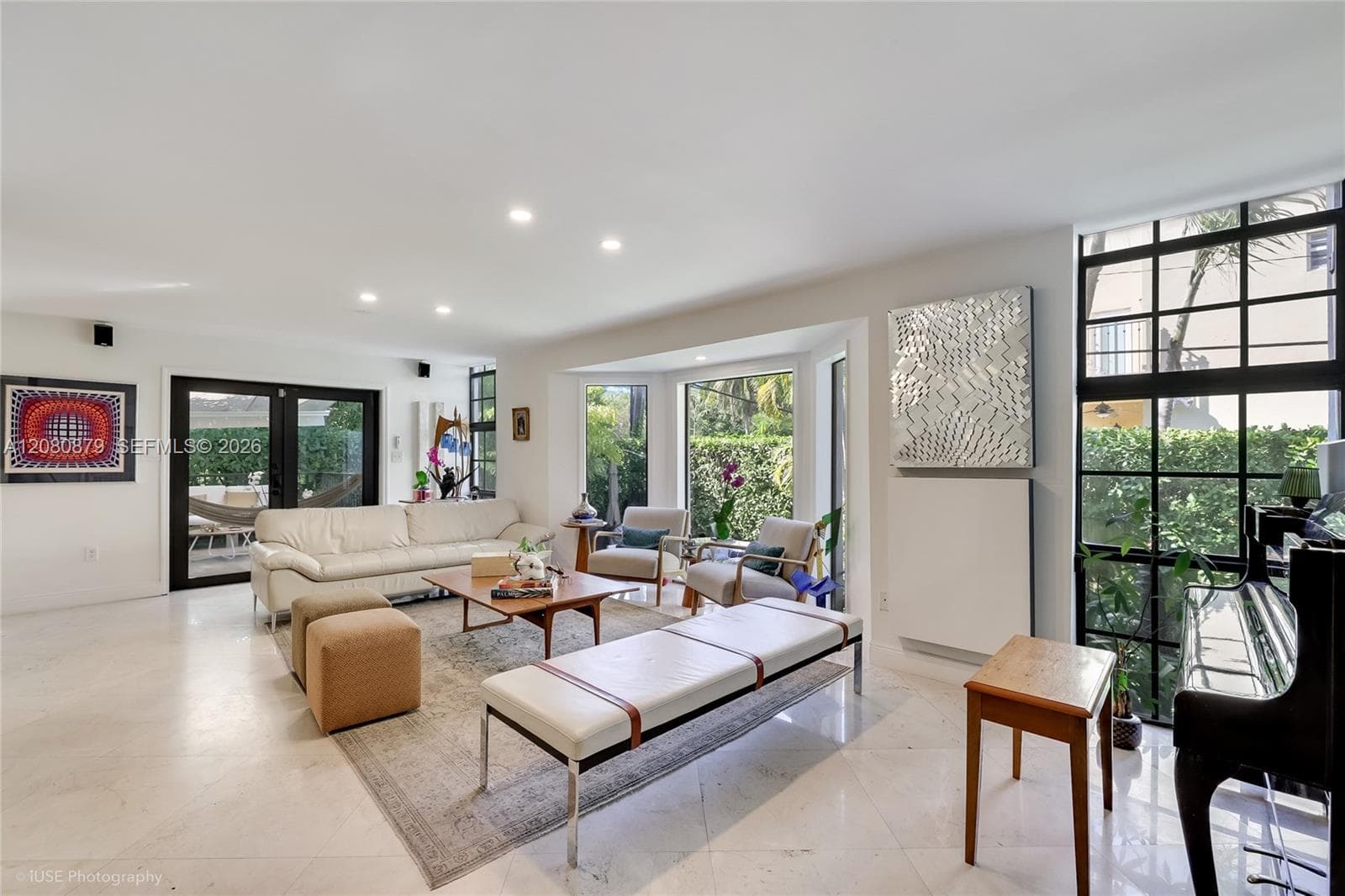Townhouse at 596 Fernwood Rd # B, Key Biscayne FL 33149