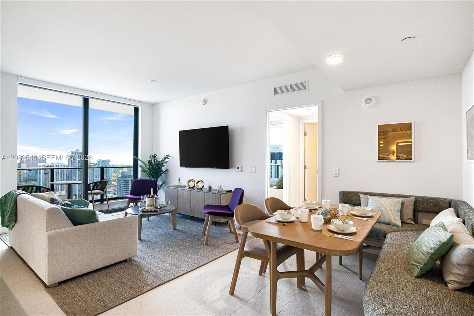 Hotel/Motel at 159 NE 6th St # 4305, Miami FL 33132