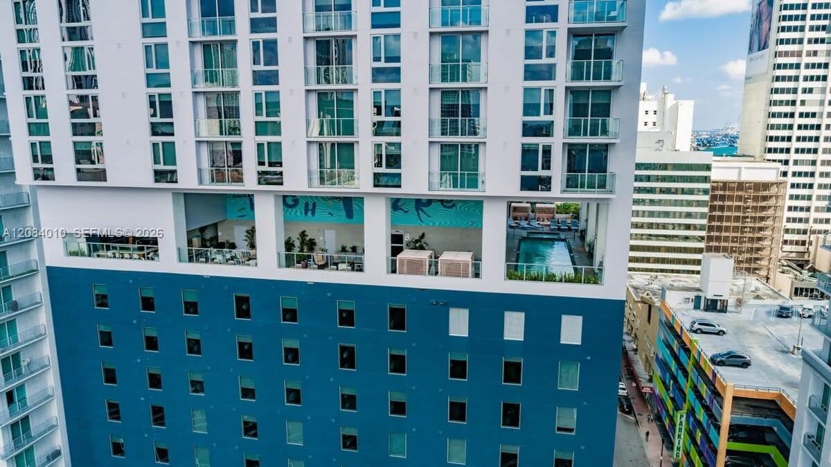 Condominium at 227 NE 2nd St # 3001, Miami FL 33132