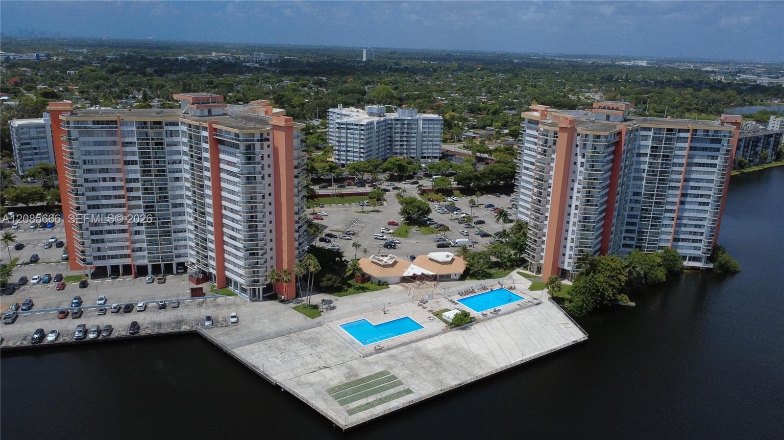 Condominium at 1351 NE Miami Gardens Dr # 422E, Miami FL 33179