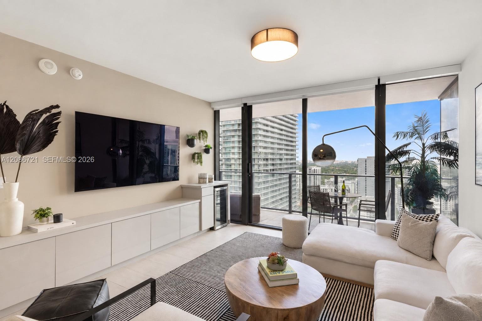 Condominium at 1000 Brickell Plaza # 2704, Miami FL 33131