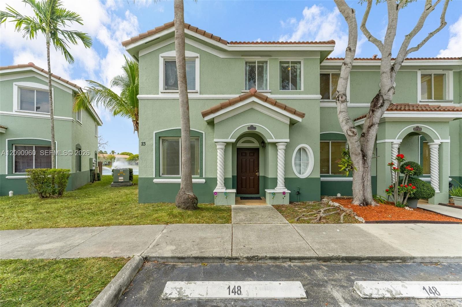 Single Family Residence at 2712 SE 15th Pl, Homestead FL 33035