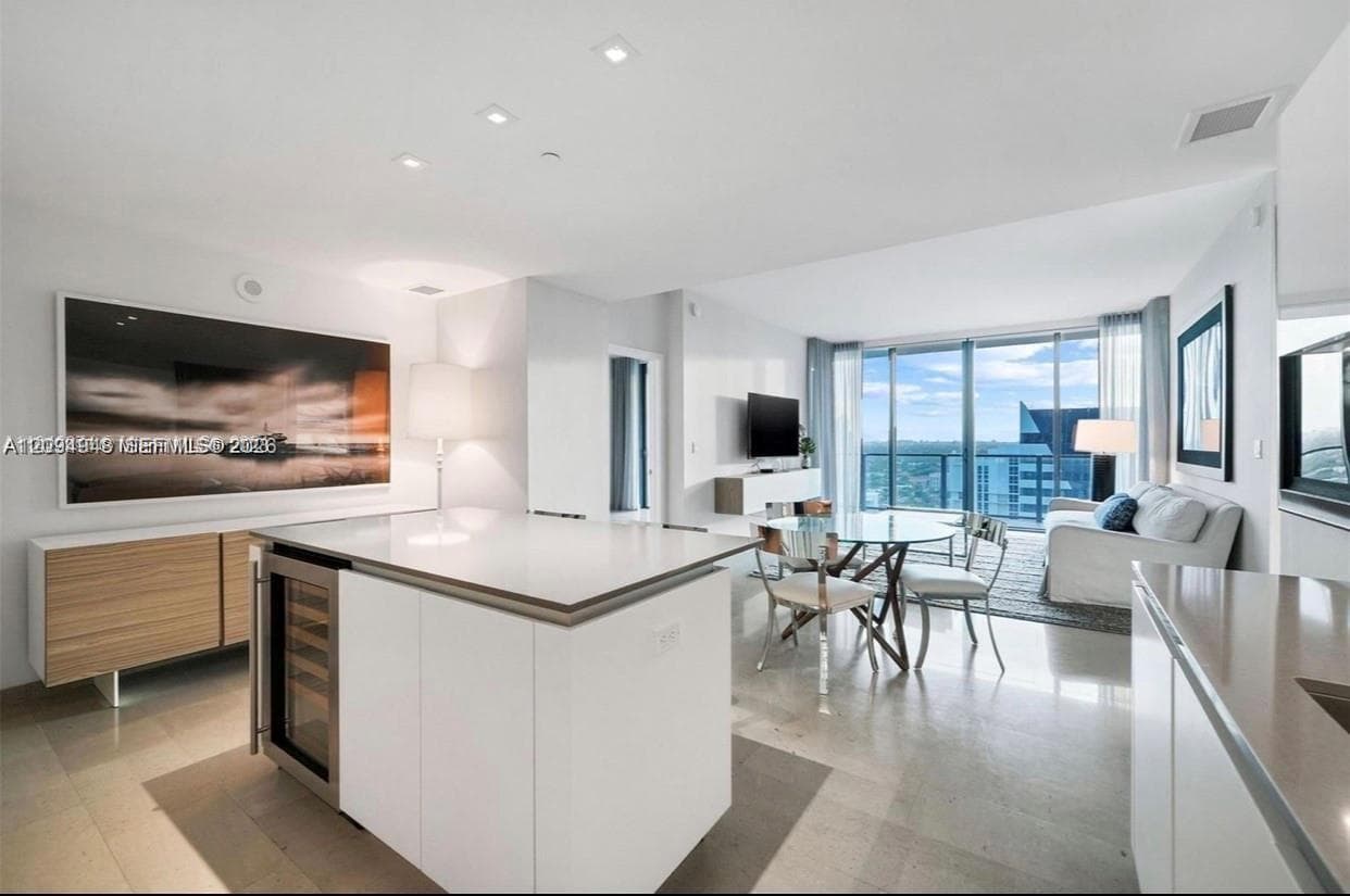 Condominium at 88 SW 7th St # 1904, Miami FL 33130